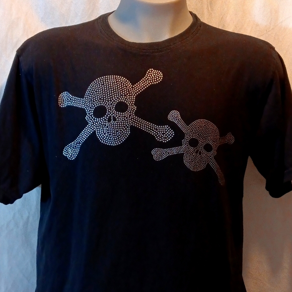 Bitter & Twisted Skull Crossbones Tee Shirt T-Shirt - Picture 1 of 5